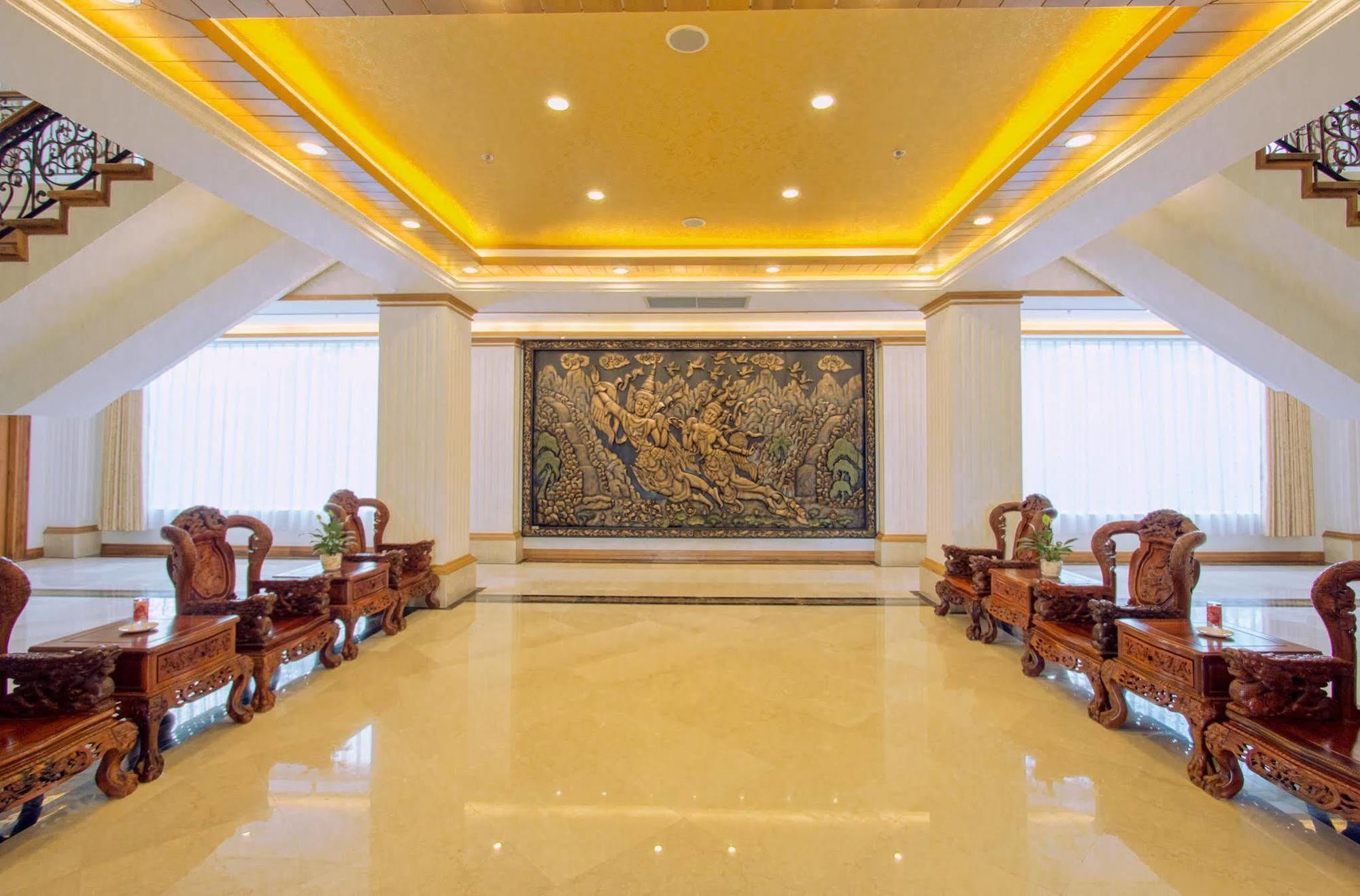 Hotel Golden Mandalay